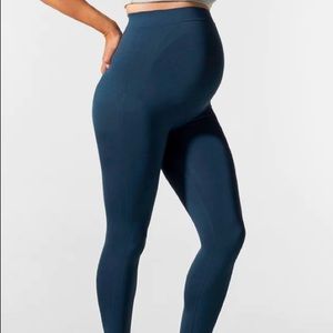 BLANQI® Everyday™
Maternity Belly Support Leggings